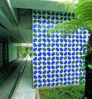 Painel de azulejos (obra removida para o 4° andar em 2009), Jardins internos, Palácio do Planalto,. <em>Foto: Foto Tuca Reinés</em>